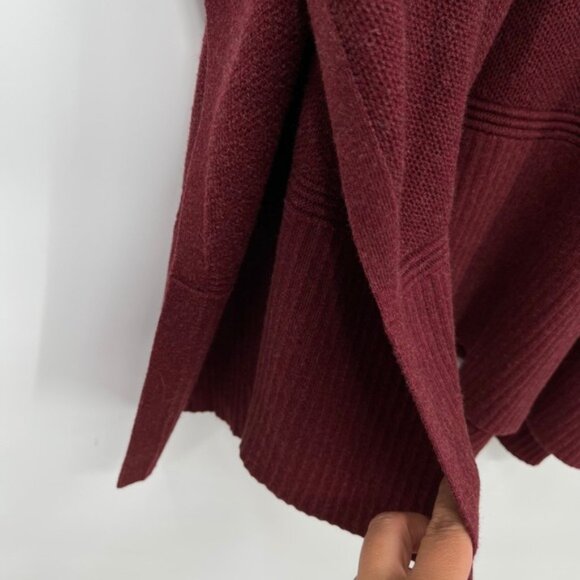 Lululemon OS Burgundy Red Yak Wool Blend Zip Up Poncho Sweater Cape - Picture 8 of 9